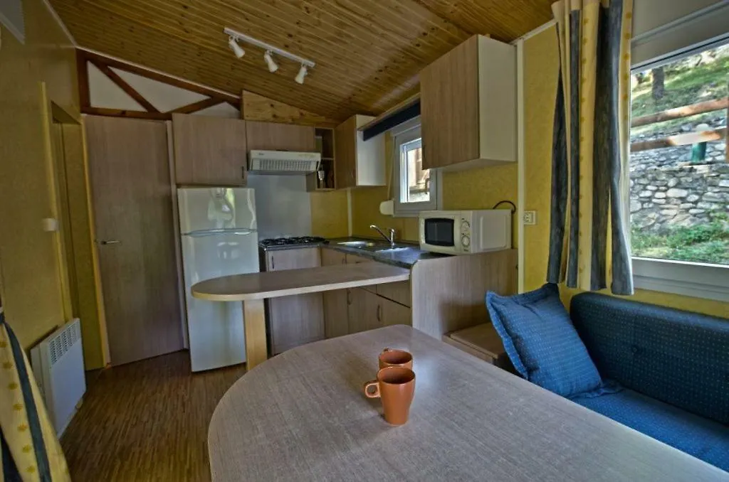 Camping Moli Serradell Hotel Campdevánol